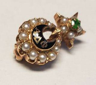 Alpha Delta Phi 14k Gold Fraternity Pin Emerald Pearl Vintage Antique