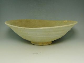 Large Song Dynasty Celadon Bowl (462k)