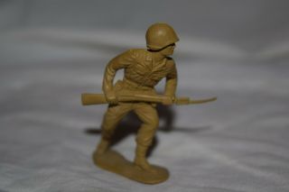Marx Desert Fox Playset Advancing W / Rifle,  Rare Flat - Tan Colored Soft Plastic