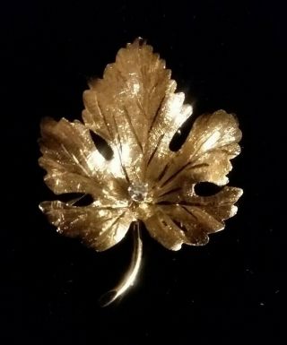 Solid 14k Gold.  03 Ct Diamond Maple Leaf Brooch