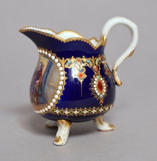 A WONDERFUL ANTIQUE 18thC FRENCH SEVRES JEWELLED FRENCH PORCELAIN CREAM JUG 3