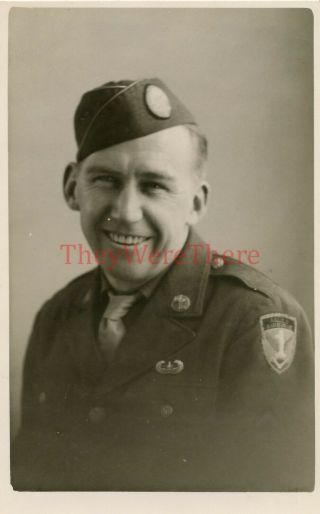 Wwii Photo - Us Aaf Army Gi Studio Portrait W/ 1st Allied Airborne Patch - 1945