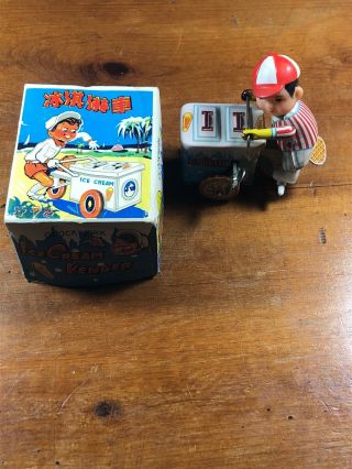 1960s Tin - Litho Key Wind - Up Toy 4 " Tall Ice Cream Vender In The Box China