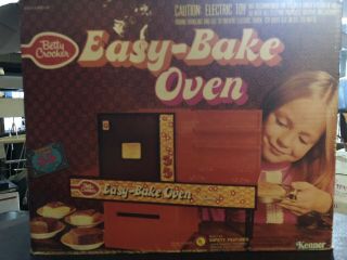 Vintage Betty Crocker Easy Bake Oven By Kenner 15750