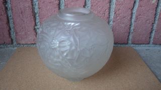Antique Rene Lalique Gui Mistletoe Vase In Frosted Glass No.  948 Circa 1920