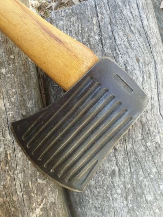 Vintage Keesteel Washboard 4 1/2lb Axe.  Hard to find in this. 3