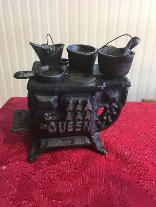 Dollhouse Miniature Vintage Cast Iron Queen Stove With Pots Skittle Pans