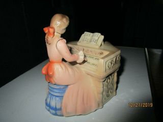 Josef Originals Porcelain Musical Figurine Lady Playing Piano Musicbox Vintage 4