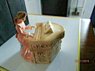Josef Originals Porcelain Musical Figurine Lady Playing Piano Musicbox Vintage 5