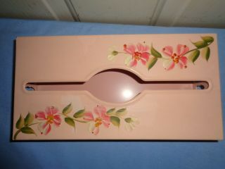 VINTAGE METAL PINK TOLE PAINTED FLORAL TISSUE BOX HOLDER - WALL MOUNT SHABBY CHIC 2
