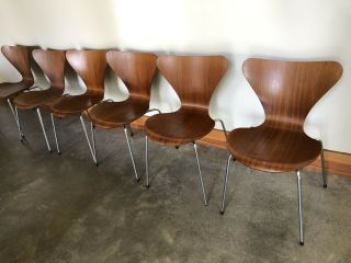 Vintage 1970 Fritz Hansen Series 7™ Chairs - Arne Jacobsen