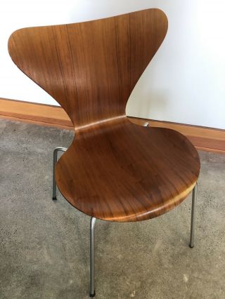 Vintage 1970 Fritz Hansen Series 7™ Chairs - Arne Jacobsen 3