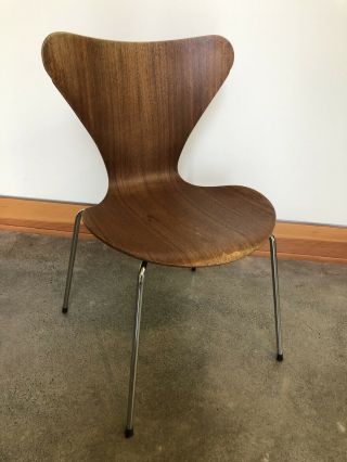 Vintage 1970 Fritz Hansen Series 7™ Chairs - Arne Jacobsen 7