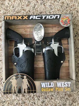 Maxx Action Wild West Outlaw Play Set | Toy Guns With Holster | 648 Ring Caps |