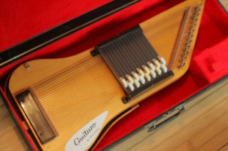 Vintage Oscar Schmidt Guitaro / Autoharp / Case