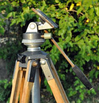 vintage German wooden TRIPOD by BERLEBACH for CAMERA rotating head large format. 6