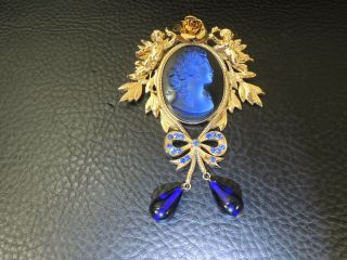 Vtg.  ZOE COSTE Paris France Cobalt Blue Glass Portrait Cameo Brooch Pin 4