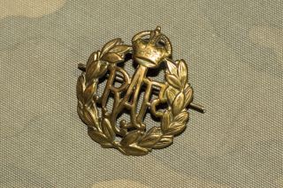 British Army Wwii.  Royal Air Force Raf Cap Badge Great Shape & Patina