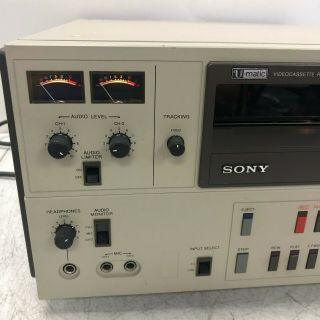 Sony U - Matic VO - 5600 Videocassette Recorder and Vintage VTG RARE 2