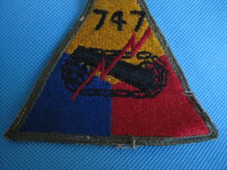 WWII US ARMY ARMOR DIVISION 747 TANK BATTALION PATCH 4