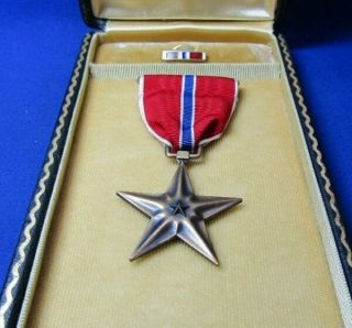 Wwii Bronze Star Medal & Metal Ribbon In Presentation Case Box