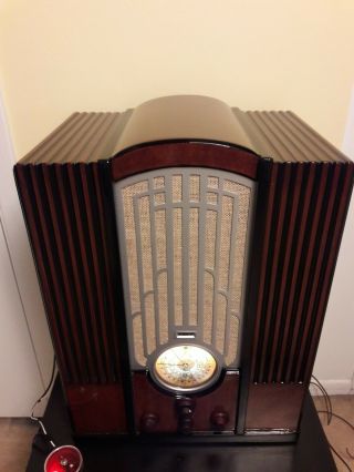 Antique,  Vintage,  Deco,  Collectible - Old Tube Radio Zenith 835 Restored