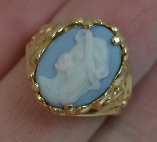 14ct Gold And Cameo Signet Ring F0309