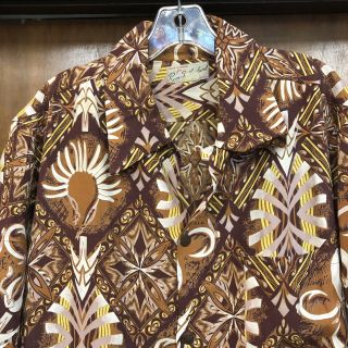 Vintage 1950’s Tribal Tiki Pattern Loop Collar Rayon Hawaiian Shirt - Large
