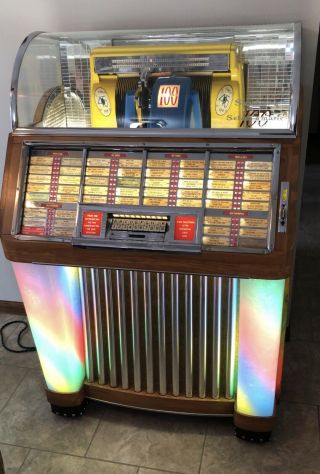 Restored Vintage Seeburg M100c “happy Days” Jukebox W/ 45s