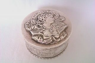 Rare & Beautifully Embossed Solid Silver London Import Table Snuff Box 1895