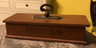 Vintage Antique Primitive Wood Box Jewels With Lid Estate Find Brass Handle