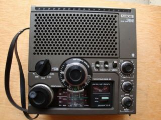 Vintage Sony ICF - 5900W FM/AM Multi Band Short Wave Radio Receiver 4