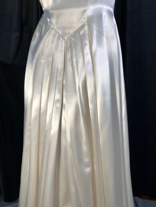 Vintage 1940s Ivory Satin Wedding Gown w/ Bolero & Long Veil Sz 2/4 2