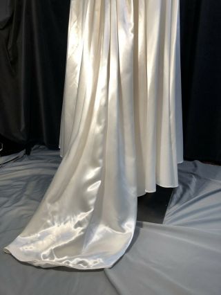 Vintage 1940s Ivory Satin Wedding Gown w/ Bolero & Long Veil Sz 2/4 3