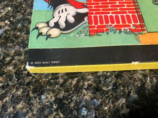 RARE VINTAGE 1933 WALT DISNEY ' S THREE LITTLE PIG GAME BOARD GAME COMPLETE AWESOM 3