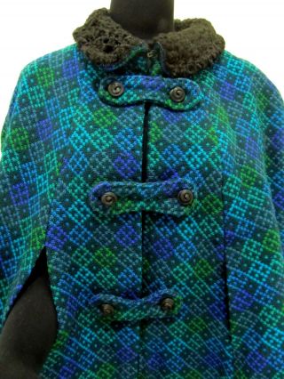 Vintage 1940’s Welsh tapestry wool cape cloak Sz M - XL 2