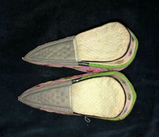 Antique CHINESE EBROIDERED LOTUS SHOES BOUND FEET Qing embroidery 2 3