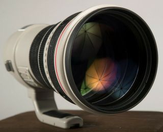 Canon Ef 400mm F/2.  8 L Is Usm Lens (- Rarely)
