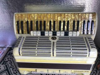 VINTAGE HOHNER MORINO ACCORDION DOUBLE TONE CHAMBER 2