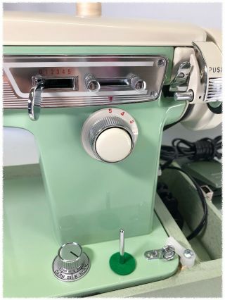 VINTAGE CORONADO ZIG ZAG SEWING MACHINE in Green/Cream (With Case) - SERVICED 3