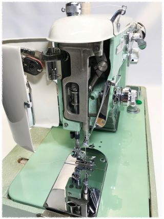 VINTAGE CORONADO ZIG ZAG SEWING MACHINE in Green/Cream (With Case) - SERVICED 4