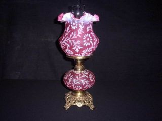 Vintage Fenton Art Glass Cranberry Daisy And Fern Table Lamp