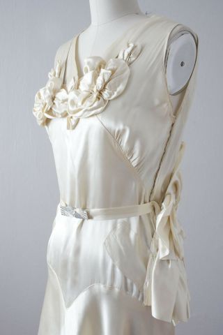 Vintage 1930 ' s Ivory Satin Floral Appliqué Wedding Dress - Art Deco Bridal Gown 5