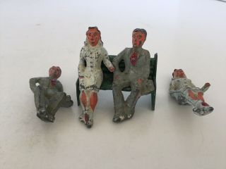 Vintage Manoil Barclay Man & Woman On Park Bench Metal Toy Figures