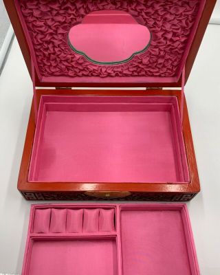 Vintage Cinnabar Jewelry Box With Brass Hardware Pink Lining 8