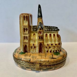 Vintage Intricate Dame Cathedral Porcelain Limoges Box,  Signed & Numbered - RARE 11
