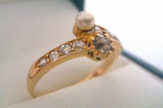 Rare 18ct Gold Pearl Peridot & Old Cut Diamonds Victorian Ladies Ring Circa 1879 3