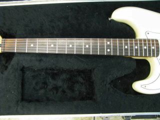 FENDER MIM Mexican Standard Stratocaster Guitar Vintage White w/case left handed 11