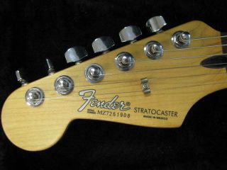 FENDER MIM Mexican Standard Stratocaster Guitar Vintage White w/case left handed 4