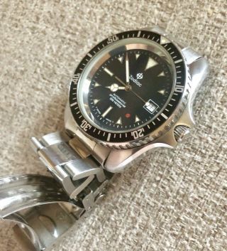 VINTAGE Automatic Zodiac RED POINT DOT 200M DIVER WATCH Outstanding 6